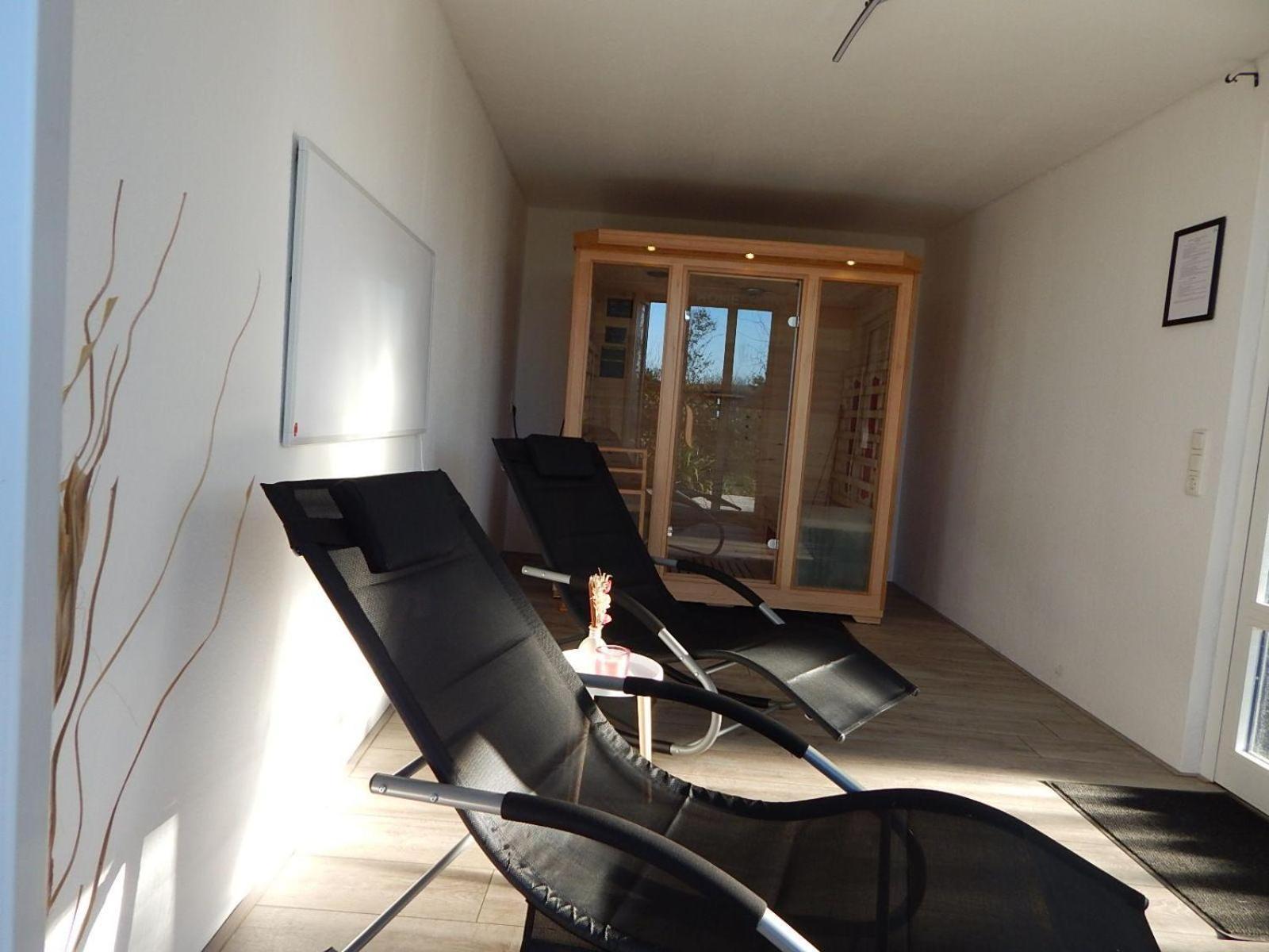 Wunderschoenes-Freistehendes-Ferienhaus-An-Der-See-Sauna-Strand-Yachthafen-Wlan Bruinisse Bagian luar foto