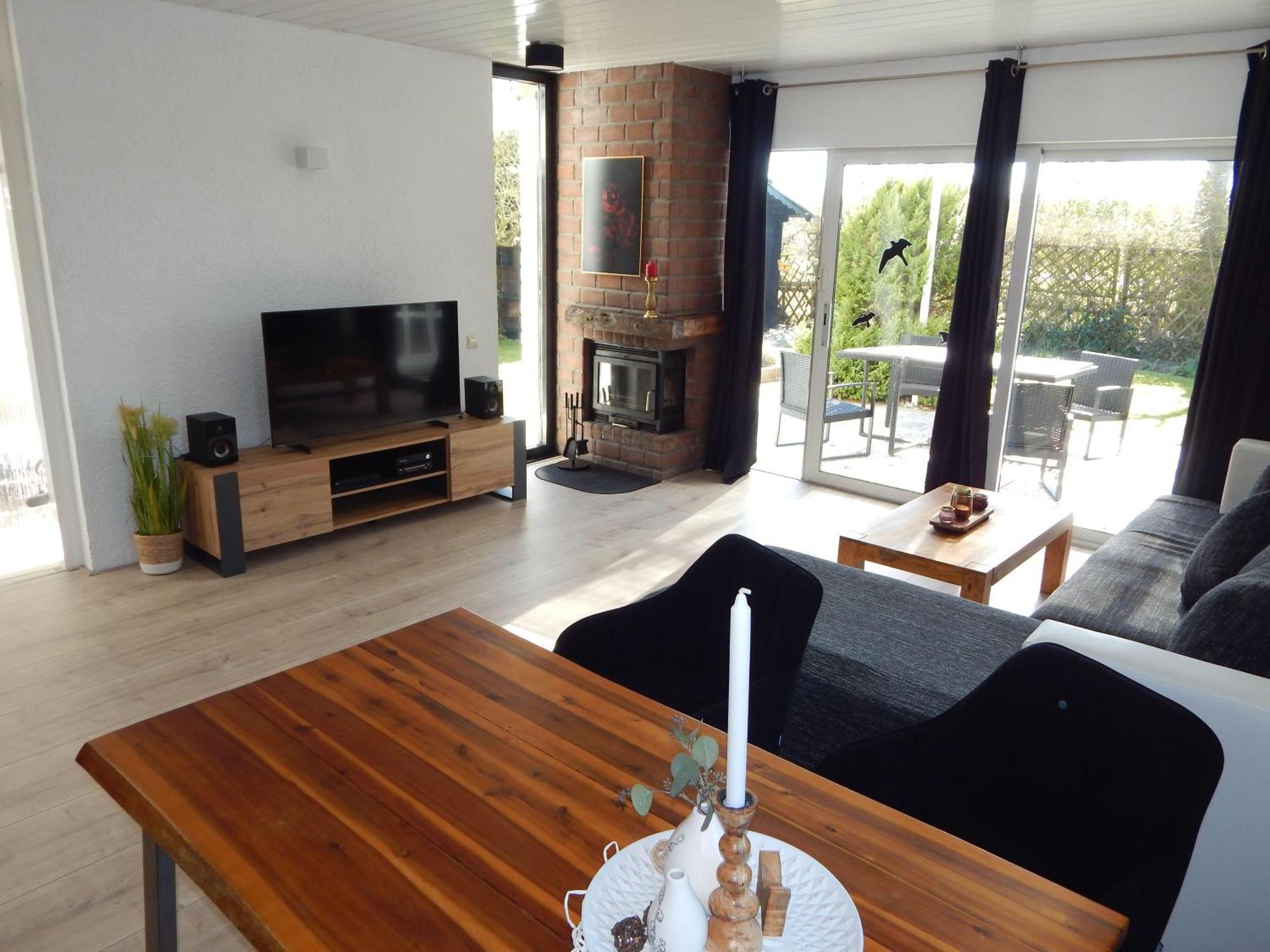 Wunderschoenes-Freistehendes-Ferienhaus-An-Der-See-Sauna-Strand-Yachthafen-Wlan Bruinisse Bagian luar foto
